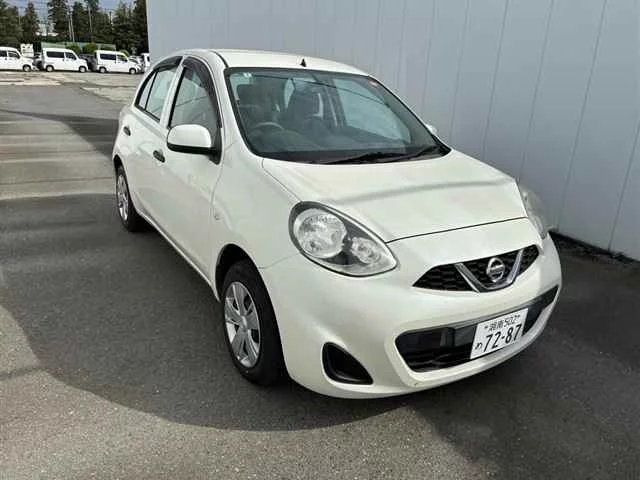 Nissan March  с аукциона в Японии