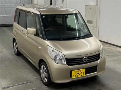 NISSAN ROOX