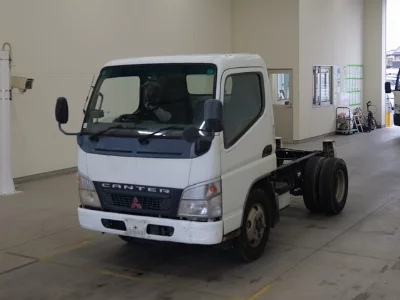 Mitsubishi Fuso Canter