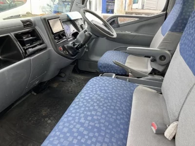 MITSUBISHI CANTER