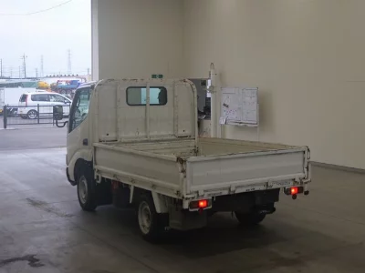 TOYOTA DYNA