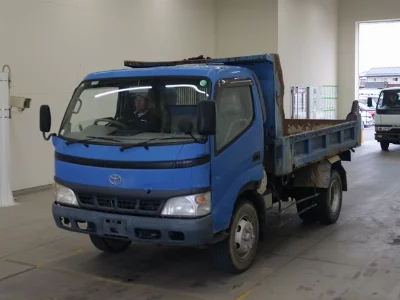 TOYOTA DYNA