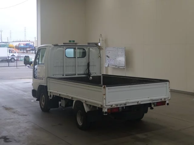Nissan Atlas  с аукциона в Японии