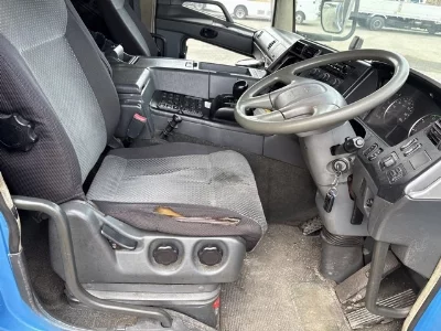 MITSUBISHI FUSO SUPER GREAT