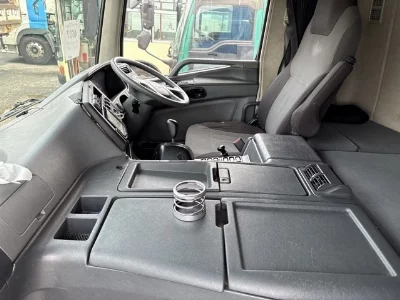 MITSUBISHI FUSO SUPER GREAT