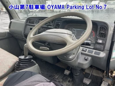 MITSUBISHI CANTER