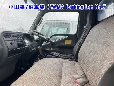 MITSUBISHI CANTER