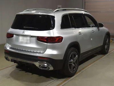 MERCEDES BENZ GLB
