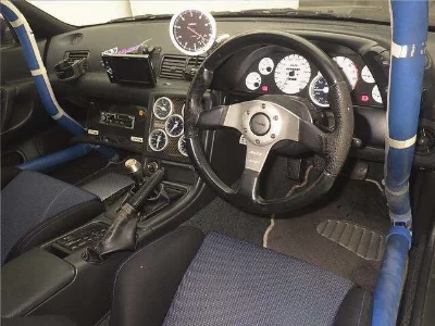 NISSAN SKYLINE