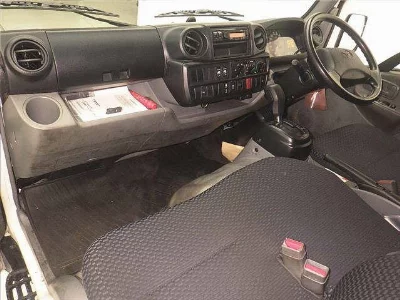 TOYOTA DYNA