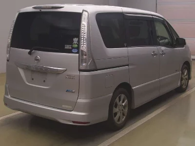 NISSAN SERENA
