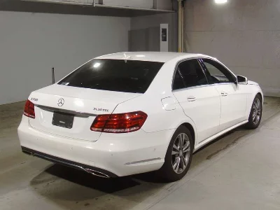 MERCEDES BENZ E CLASS