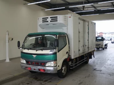 TOYOTA DYNA