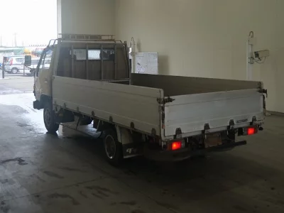 TOYOTA DYNA