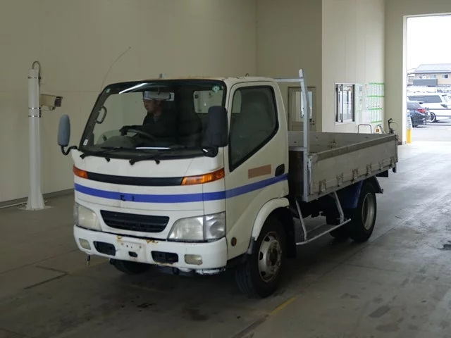Hino Dutro  с аукциона в Японии