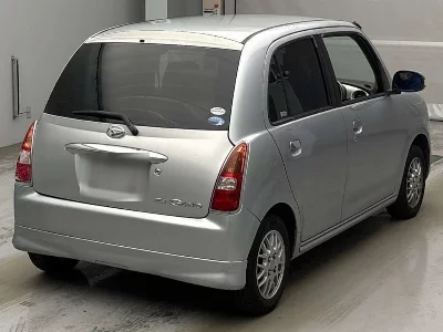 Daihatsu Mira Gino