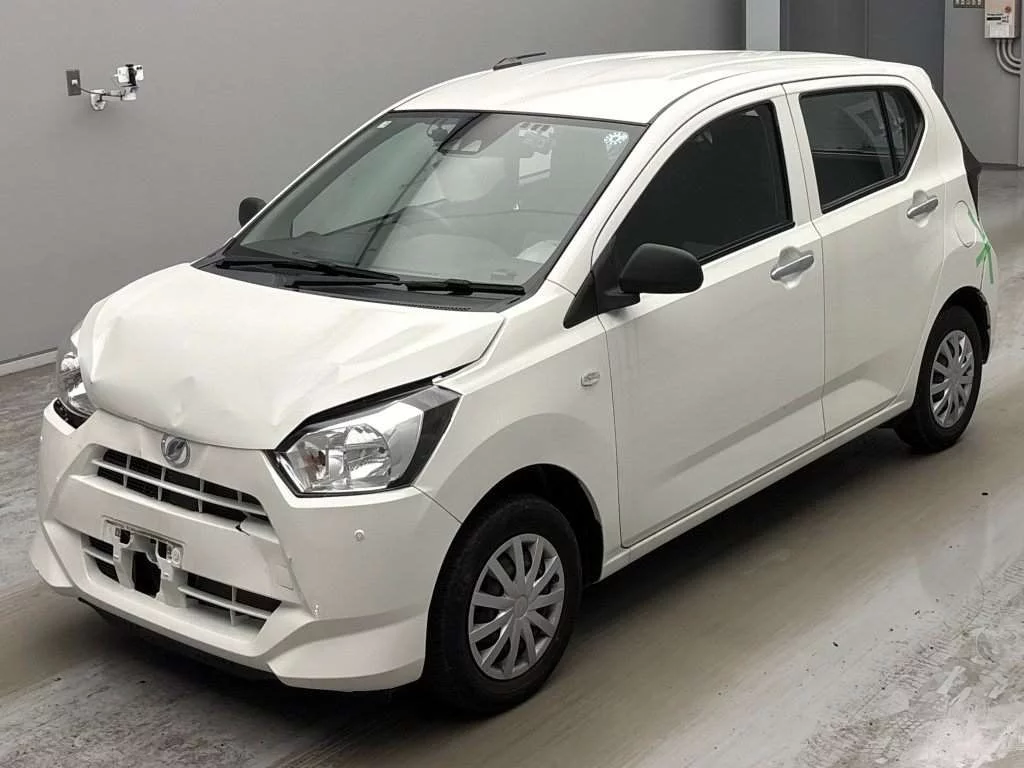 Daihatsu Mira e:S  с аукциона в Японии
