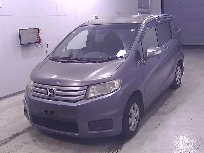 Honda Freed Spike