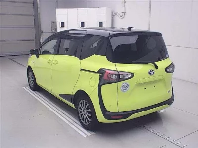 TOYOTA SIENTA