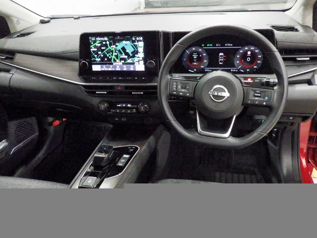 Nissan Aura  с аукциона в Японии