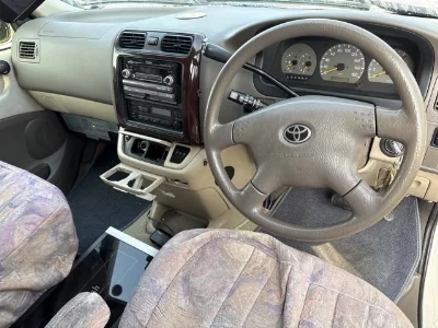 Toyota GRAND HIACE