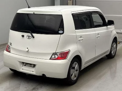 TOYOTA BB