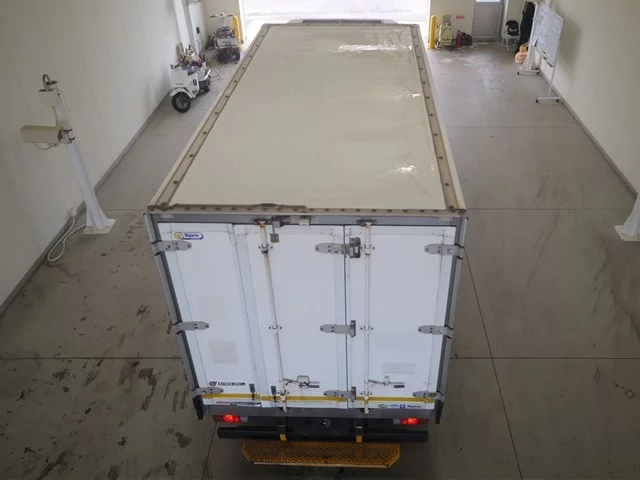 Hino Dutro  с аукциона в Японии