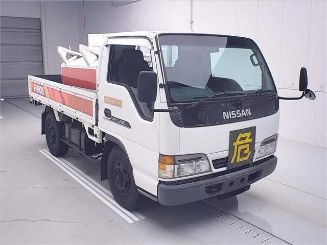 Nissan Atlas  с аукциона в Японии
