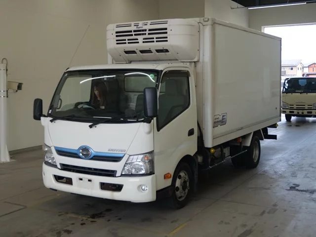 Hino Dutro  с аукциона в Японии