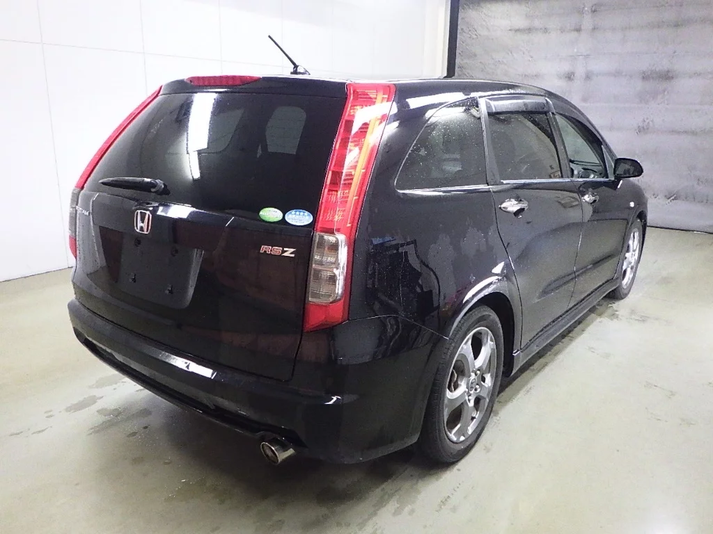 Honda Stream  с аукциона в Японии