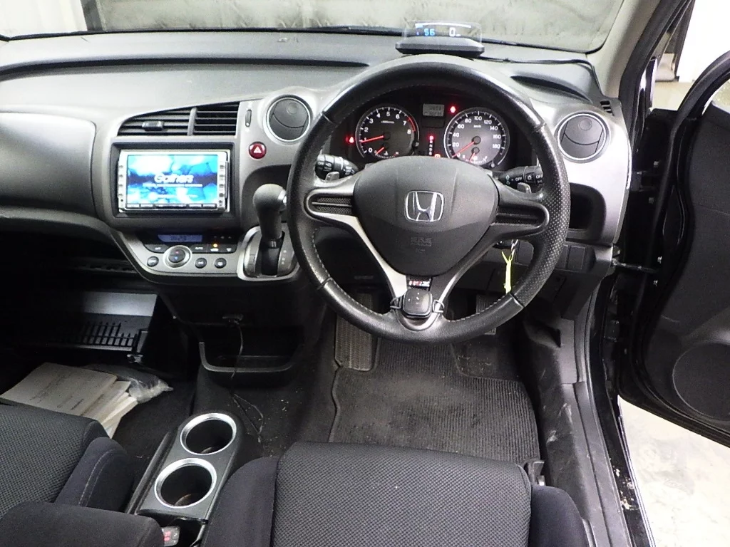 Honda Stream  с аукциона в Японии