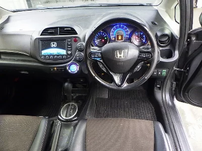 HONDA FIT SHUTTLE