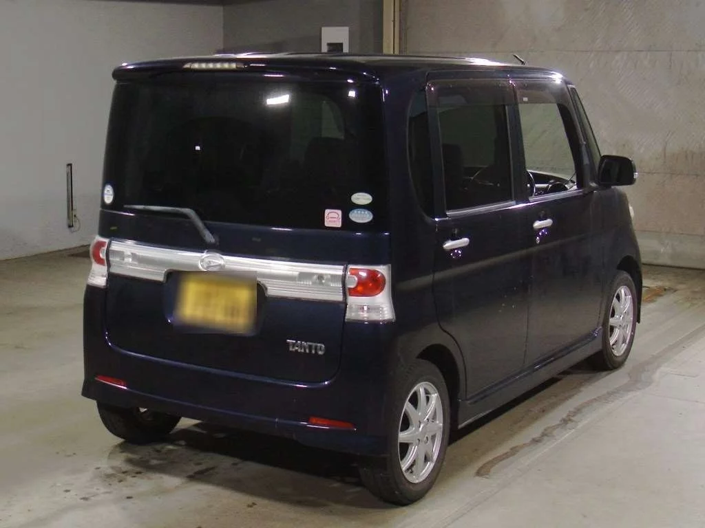 Daihatsu Tanto  с аукциона в Японии