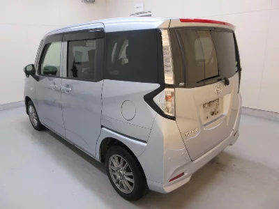 TOYOTA TANK