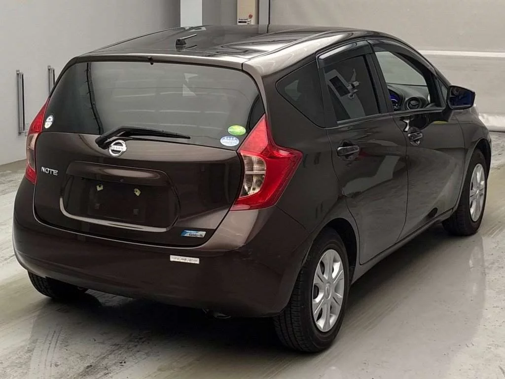Nissan Note  с аукциона в Японии