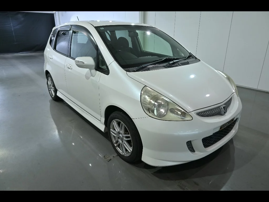 Honda Fit  с аукциона в Японии