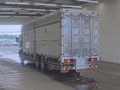 MITSUBISHI FUSO SUPER GREAT