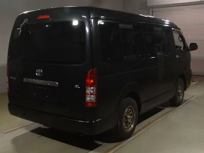 TOYOTA HIACE WAGON