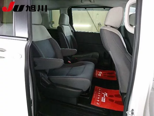 Honda Freed  с аукциона в Японии