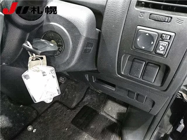 Nissan Lafesta  с аукциона в Японии