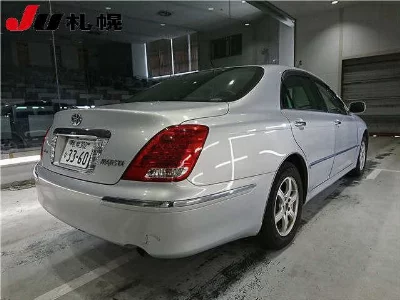 Toyota CROWN MAJESTA