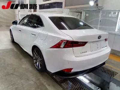 Lexus IS300h