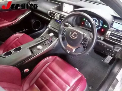 Lexus IS300h