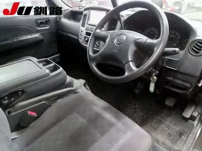 Isuzu Como
