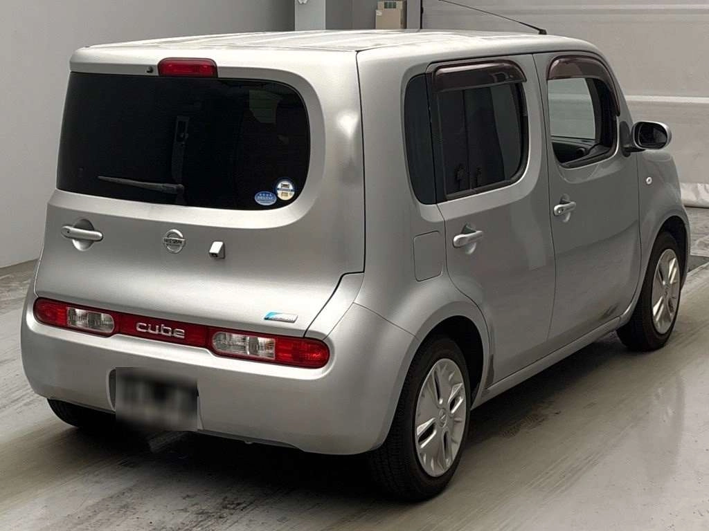 Nissan Cube  с аукциона в Японии