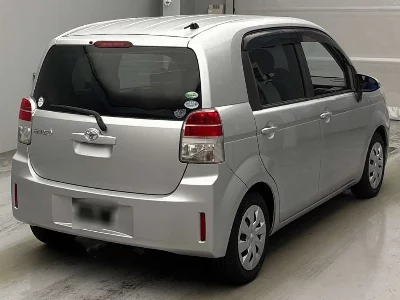 TOYOTA SPADE
