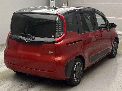 Toyota Sienta