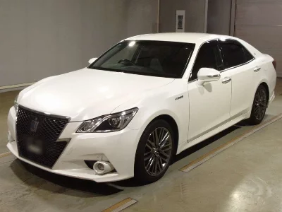 Toyota CROWN HYBRID