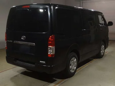 TOYOTA REGIUS VAN