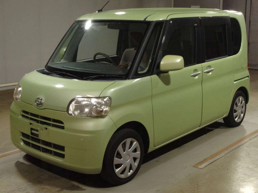 Daihatsu Tanto  с аукциона в Японии